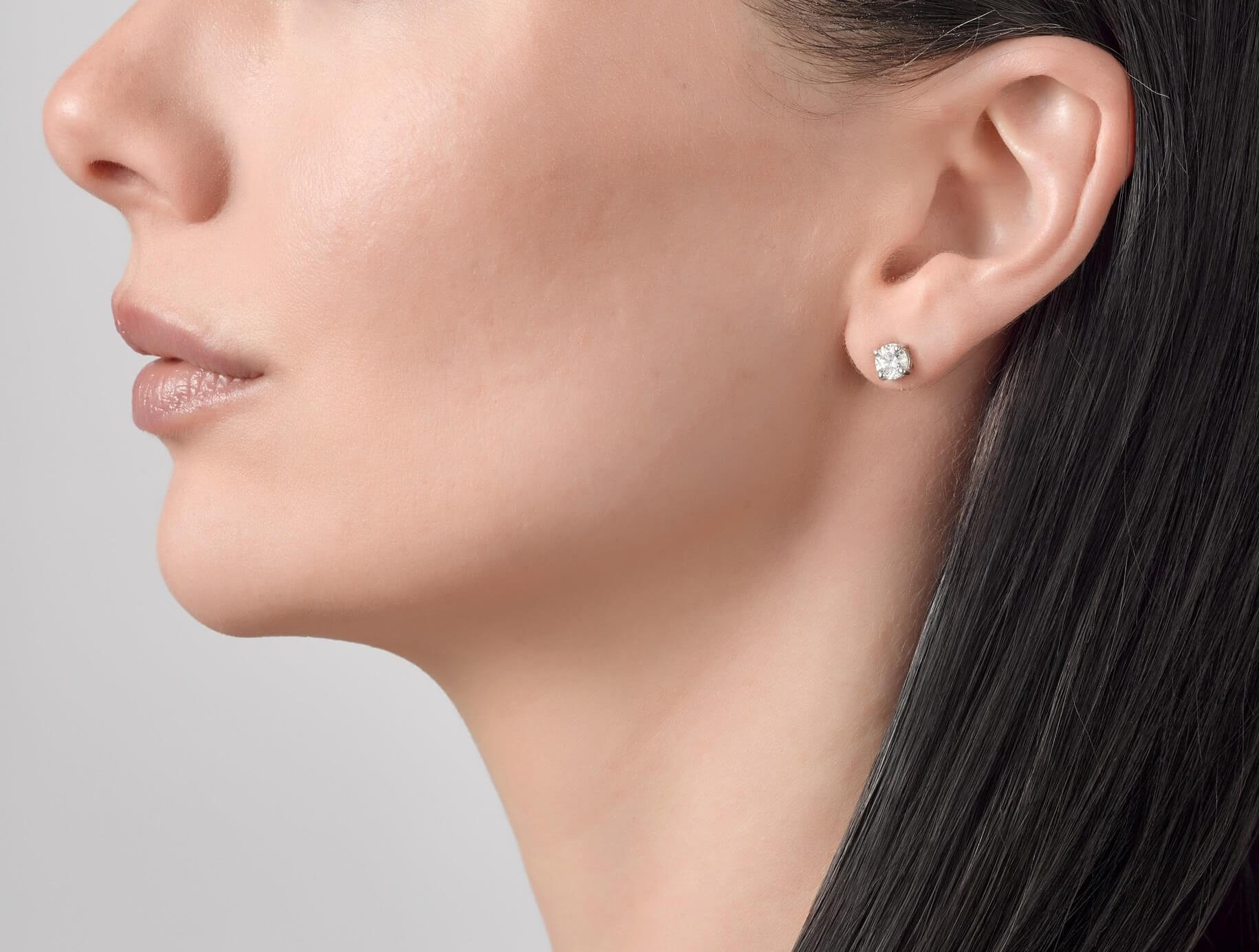 Diamond Stud earrings (1)